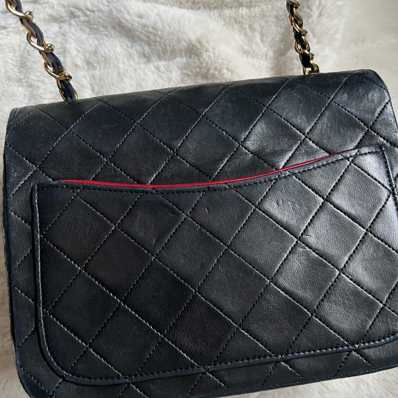 Chanel bag in good condition- 100% Authentic - Picture 13 of 14